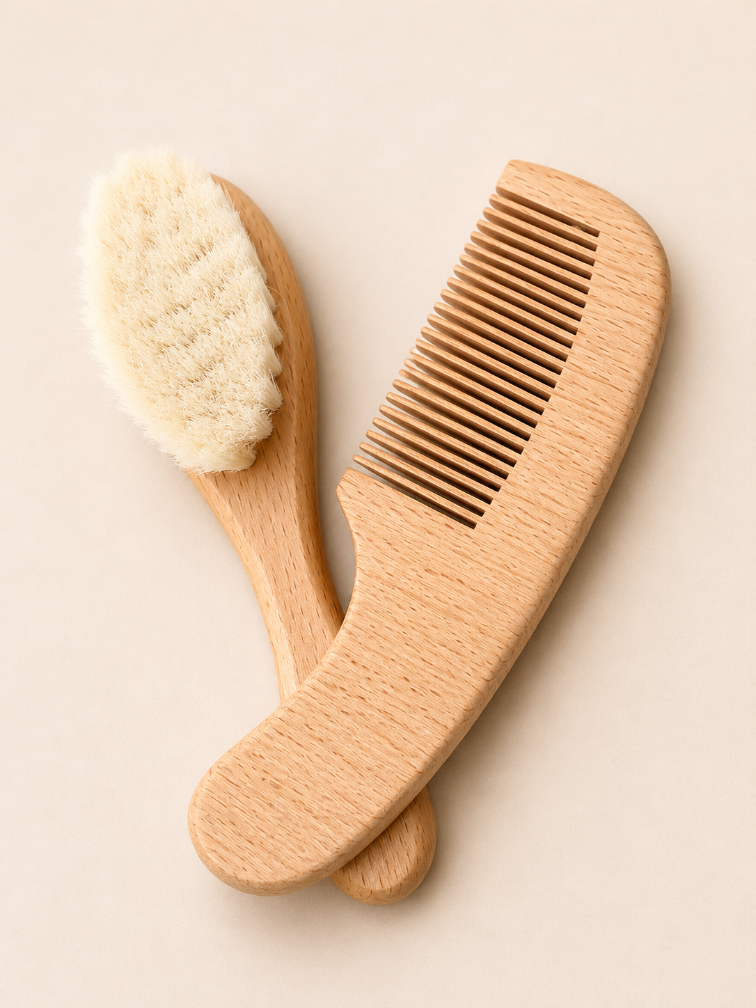 Set Cepillo y Peineta Madera